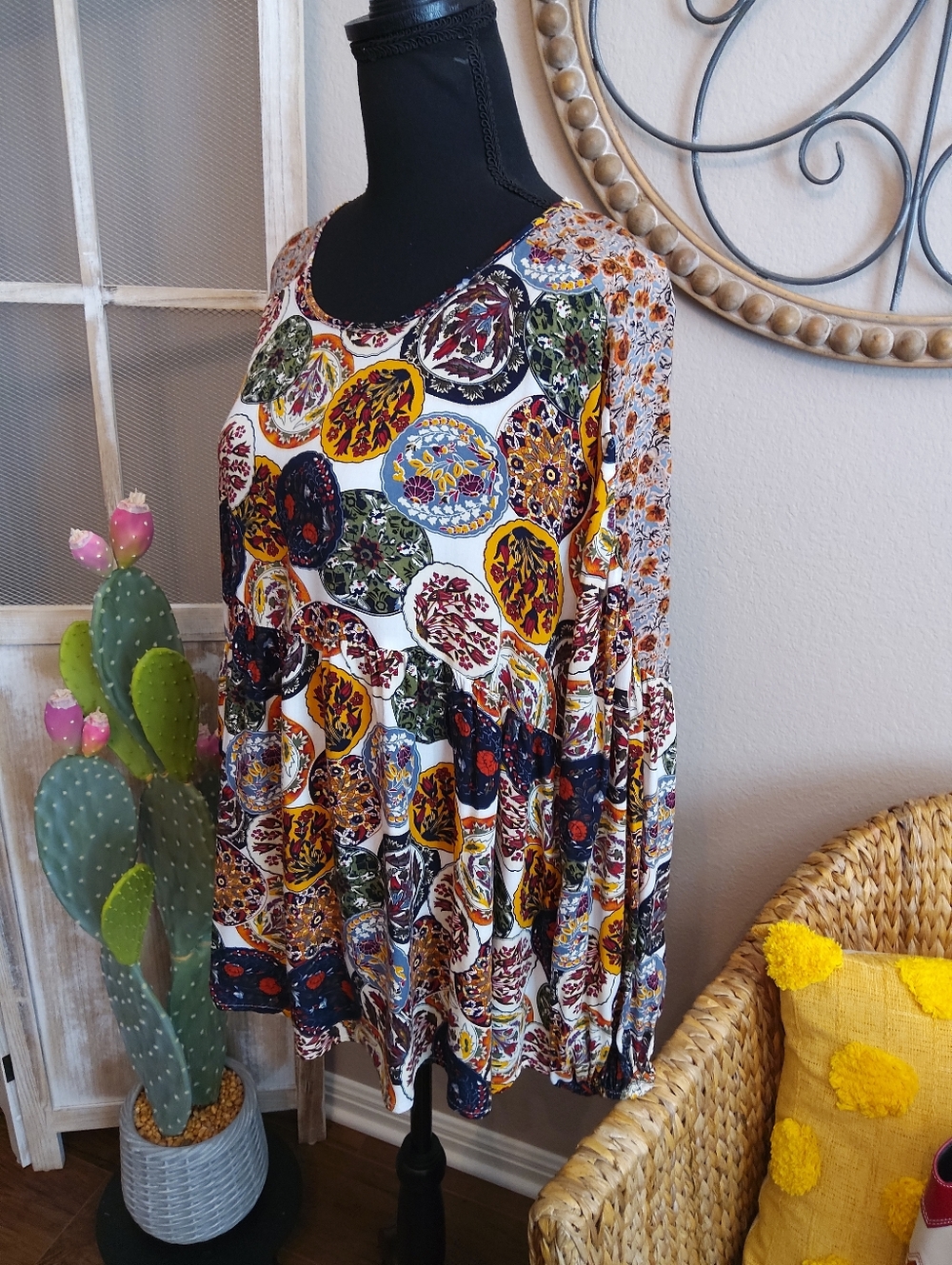 Umgee Multicolor Boho Circle Print Tunic - White, Yellow, Green, Navy
